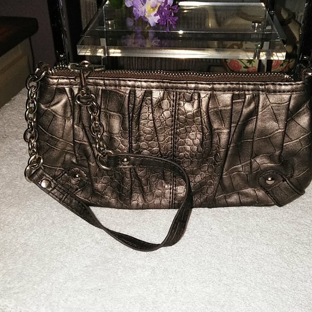 Express Wristlet